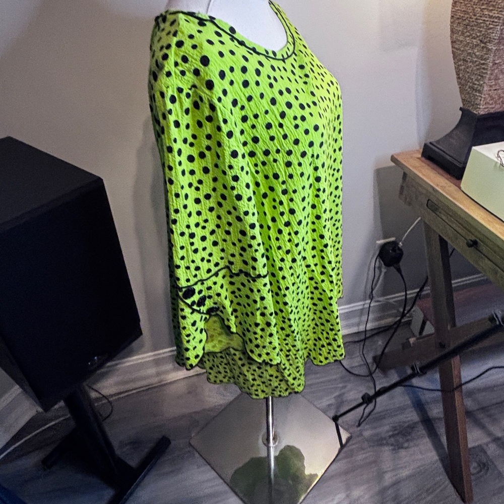 Ali Miles Polka Dot Women's Top.  Size Large